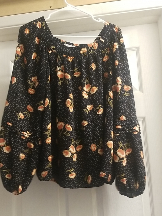 LC Lauren Conrad Tops - LC Lauren Conrad Black Floral Peasant Top with Peach Blooms